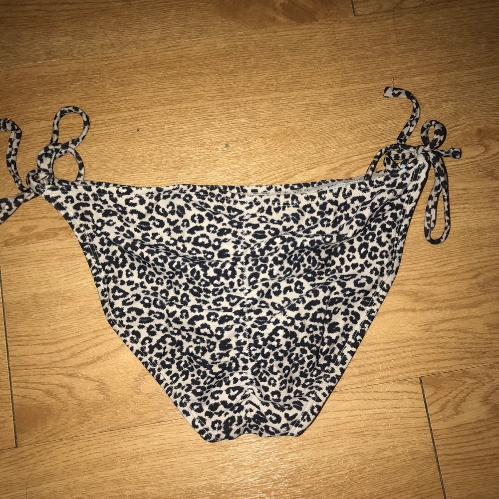Cheetah bikini bottoms